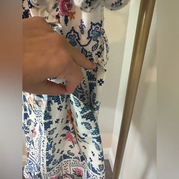 FARM Rio Floral Puff Sleeve Women's Romper XS - Picture 5 of 12